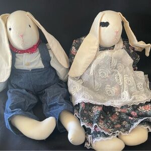 Adorable Vtg Bunny Set
